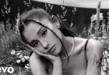 Ariana Grande publicará: Petal el 31 de julio